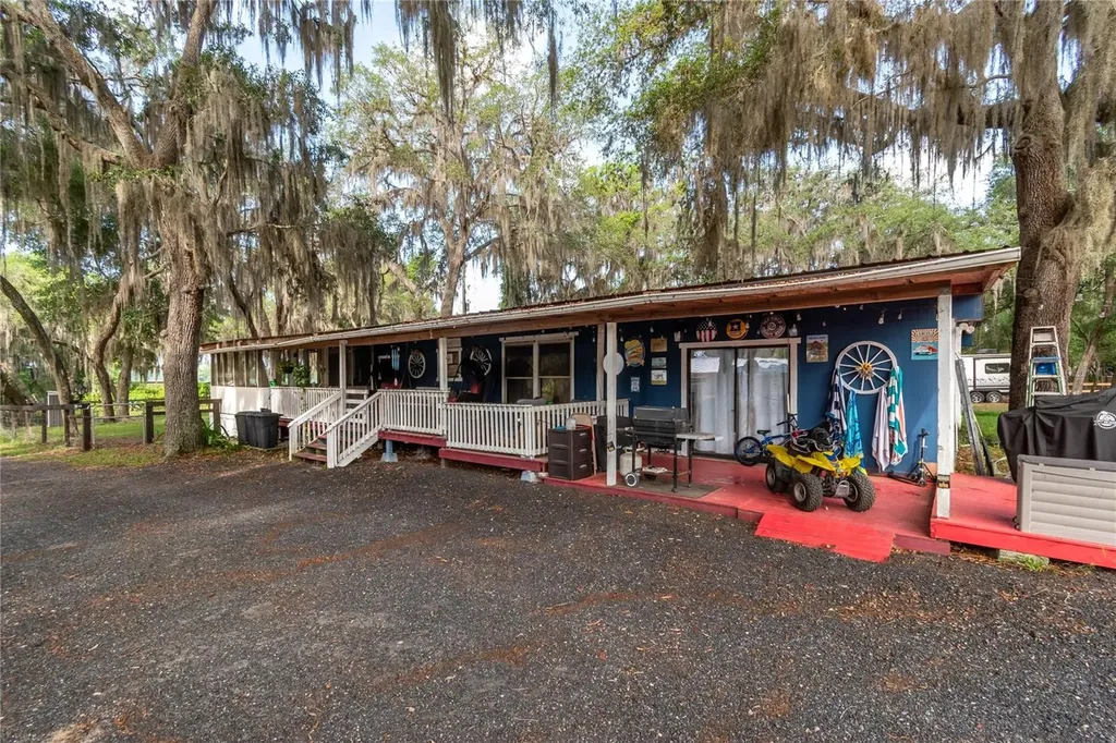 134 Faye Street Hawthorne FL 32640