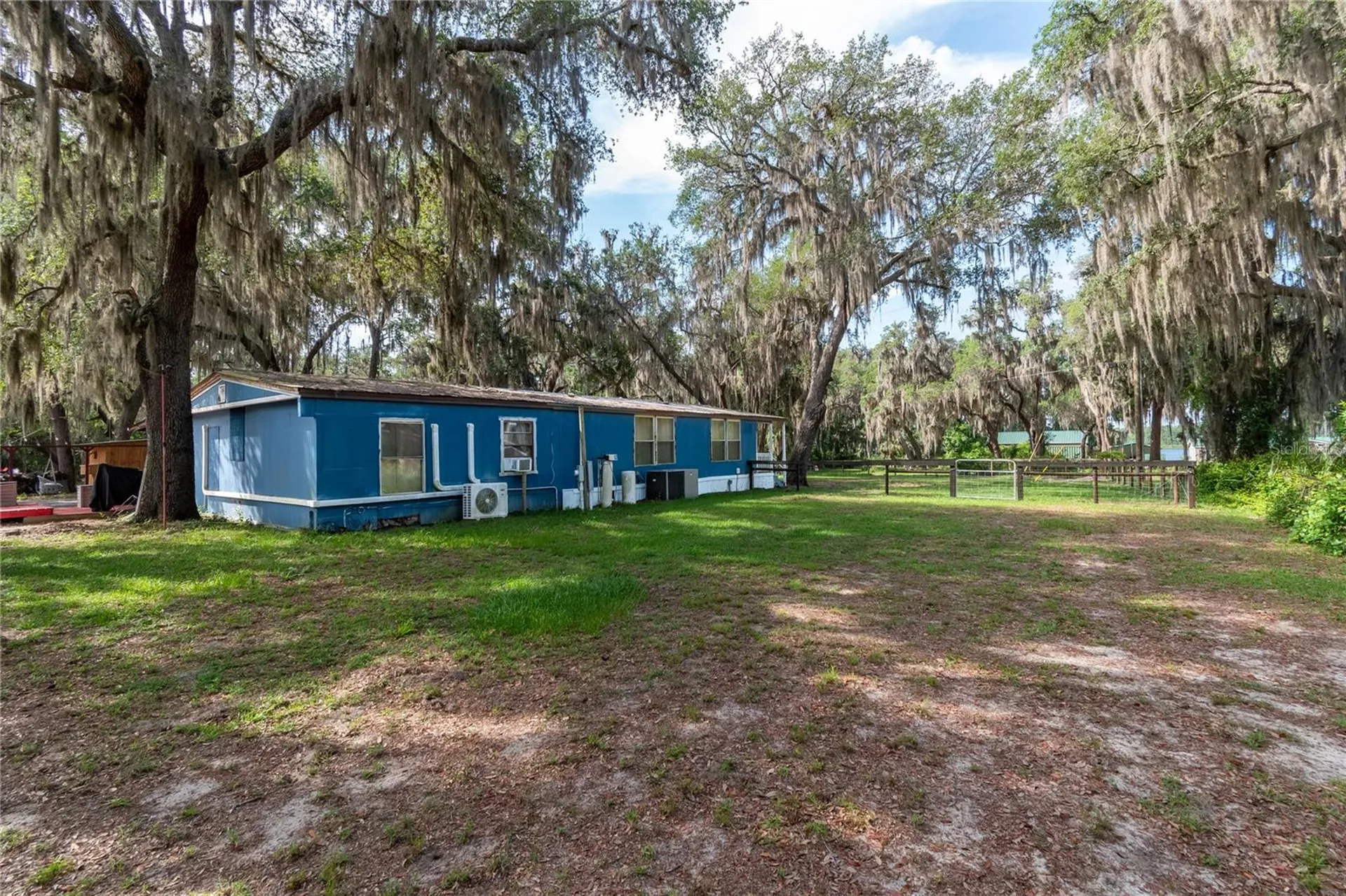 134 Faye Street Hawthorne FL 32640