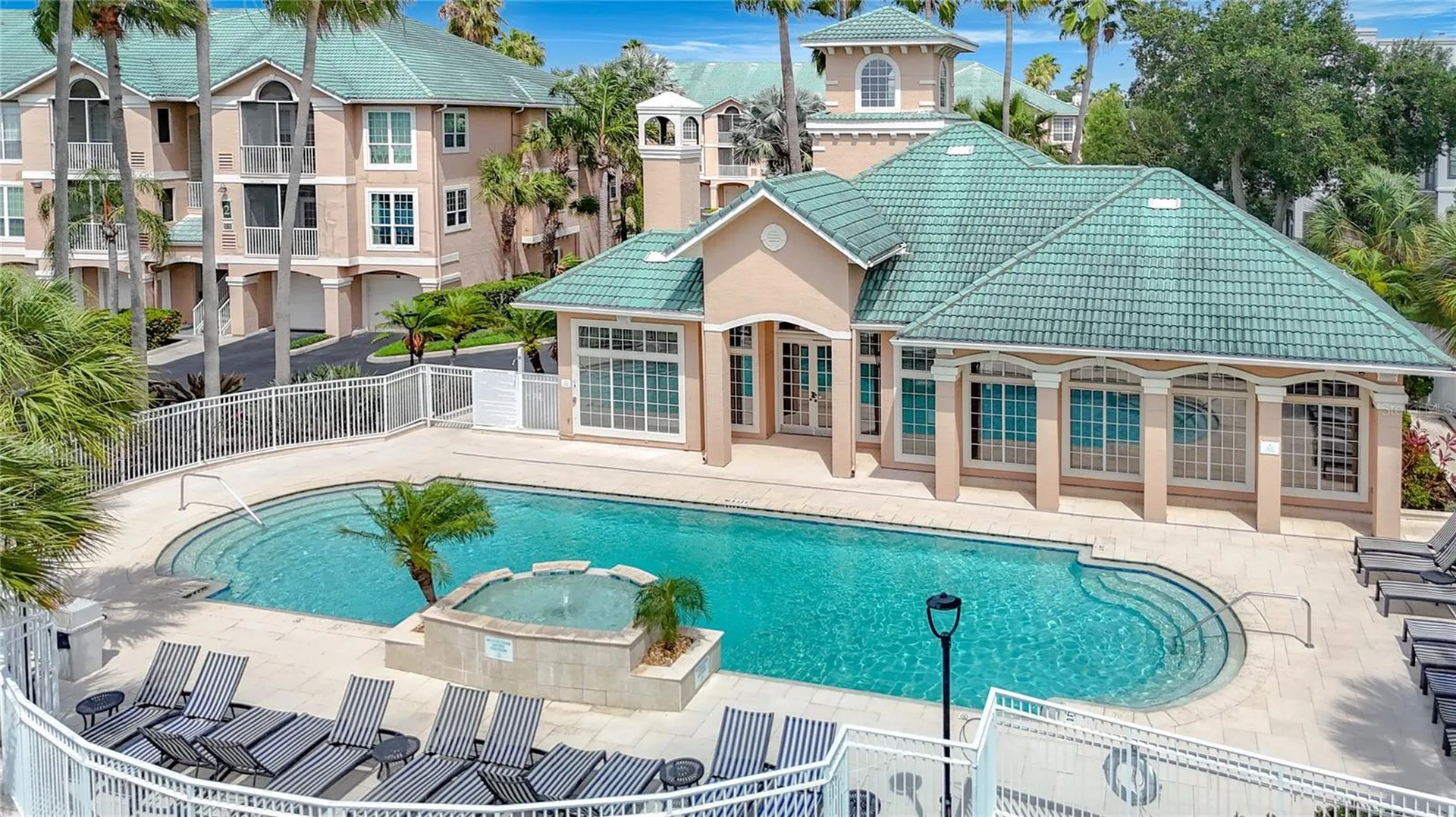 5308 Bay Club Circle Tampa FL 33607