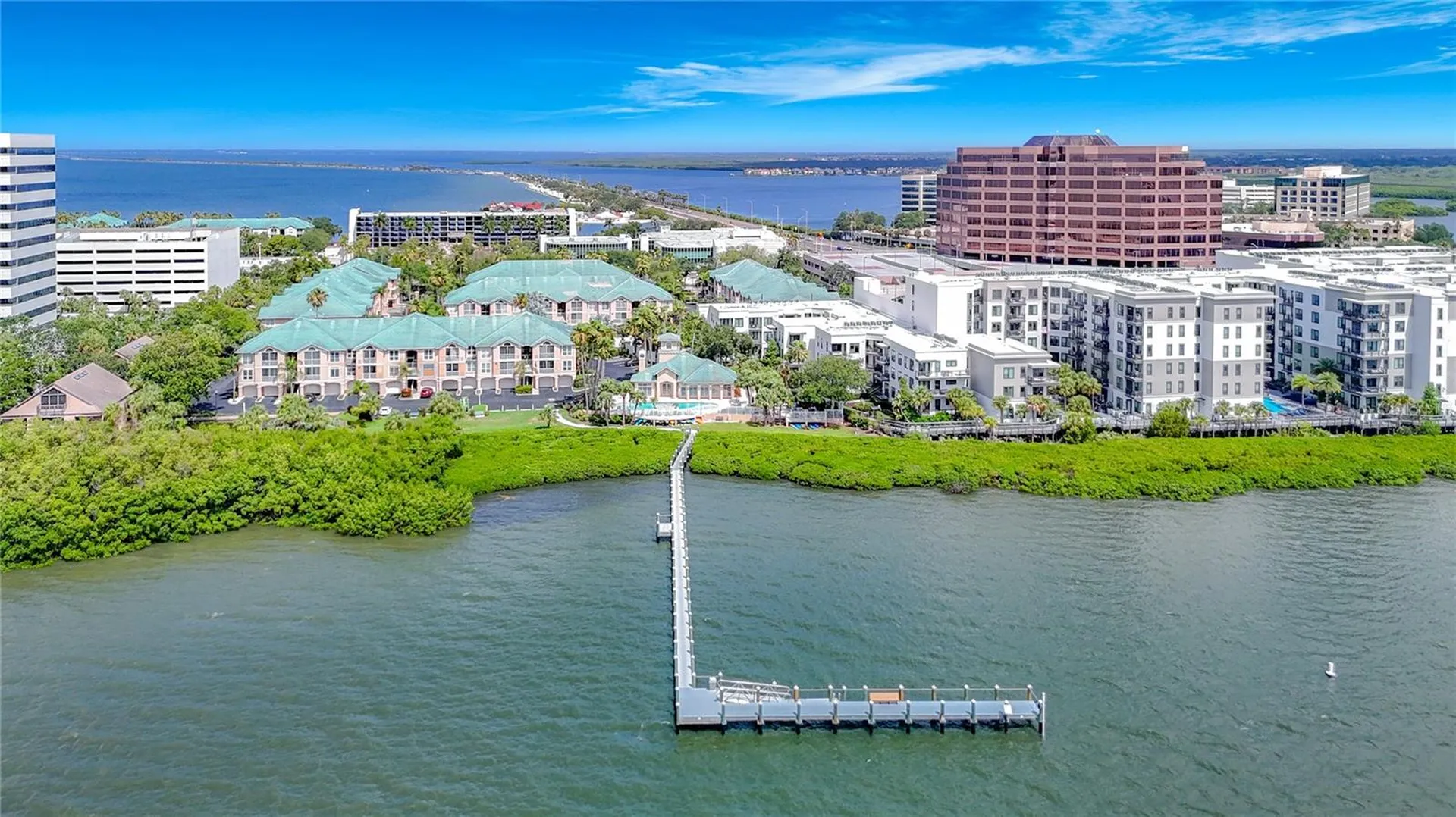 5308 Bay Club Circle Tampa FL 33607