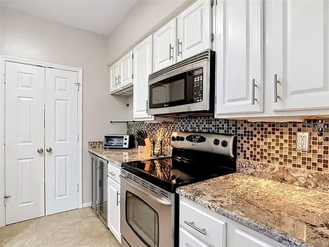5308 Bay Club Circle Tampa FL 33607