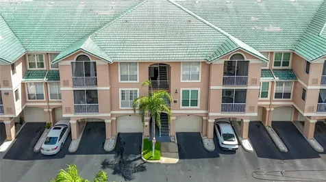 5308 Bay Club Circle Tampa FL 33607