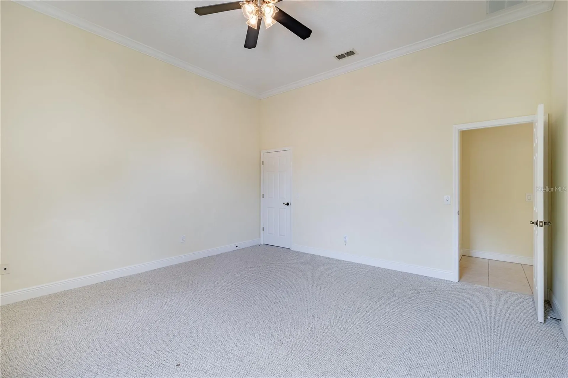 2718 Knightsbridge Road Clermont FL 34711