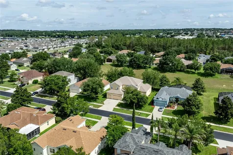 2718 Knightsbridge Road Clermont FL 34711