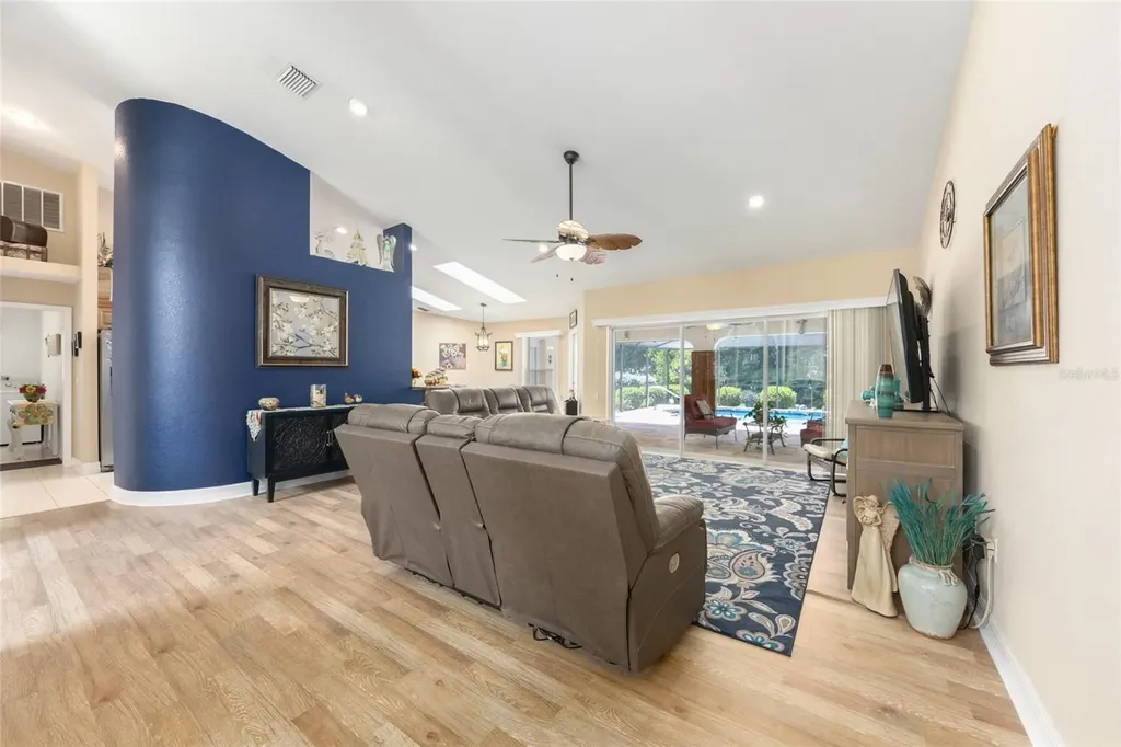 18825 SW 93rd Loop Dunnellon FL 34432