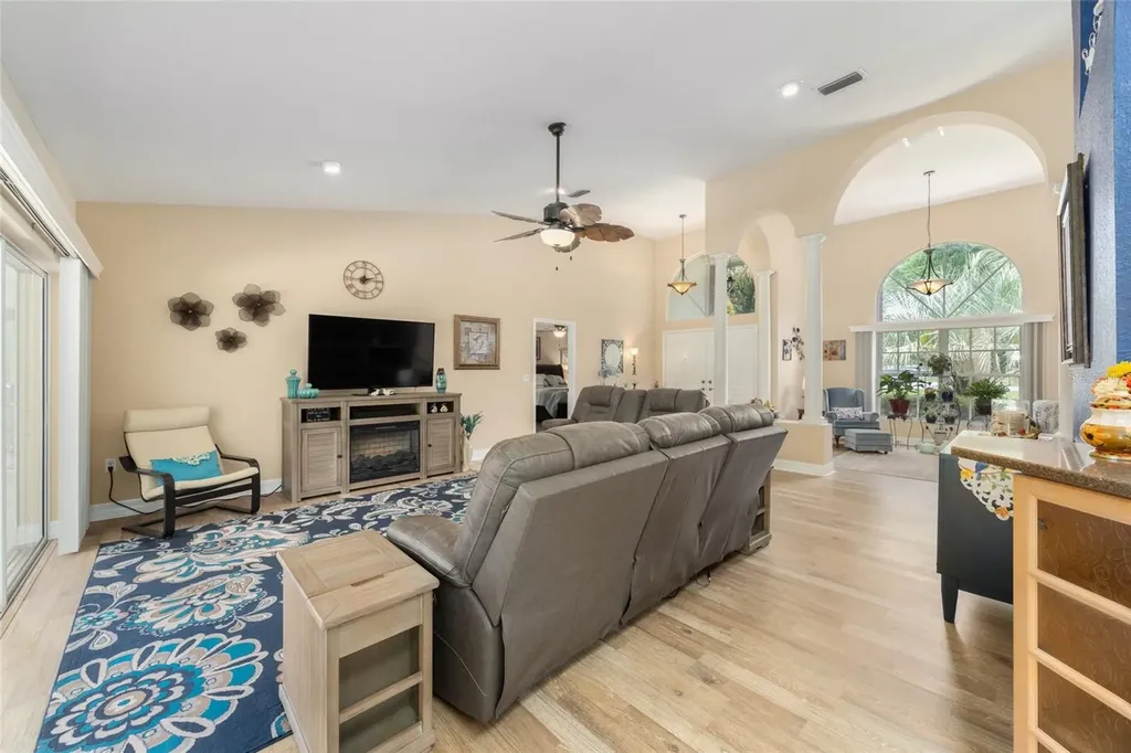 18825 SW 93rd Loop Dunnellon FL 34432
