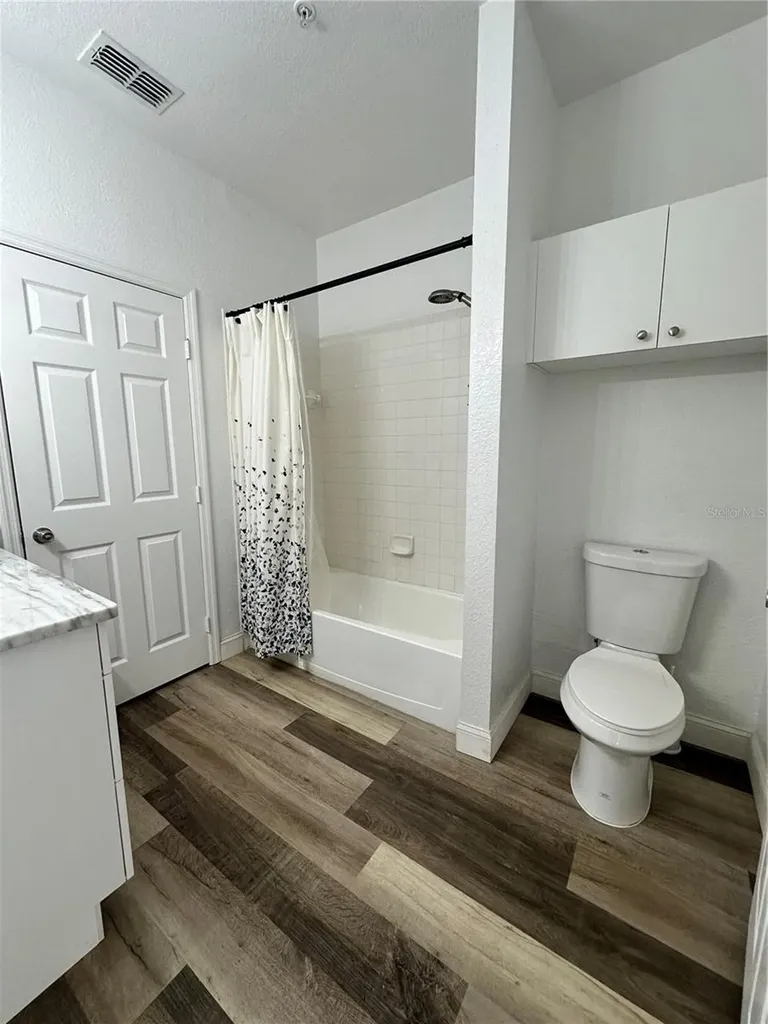 3713 Conroy Road Orlando FL 32839
