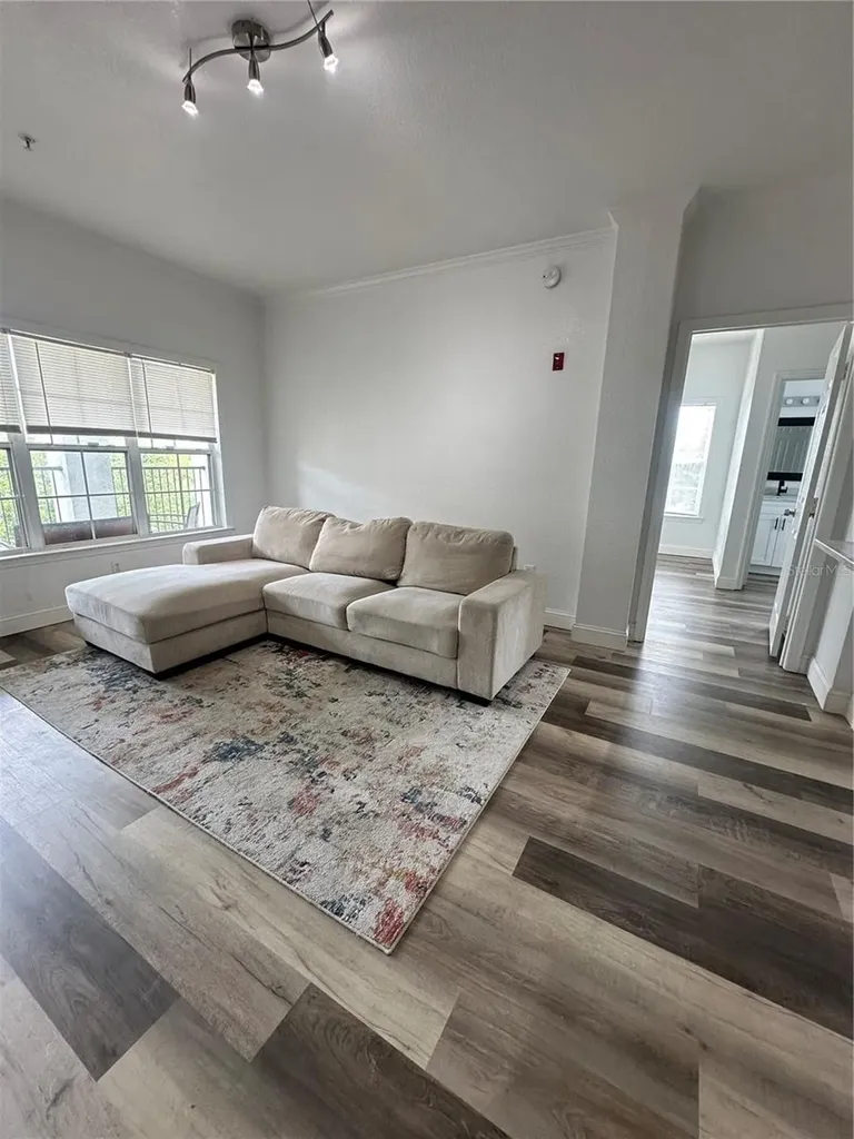 3713 Conroy Road Orlando FL 32839