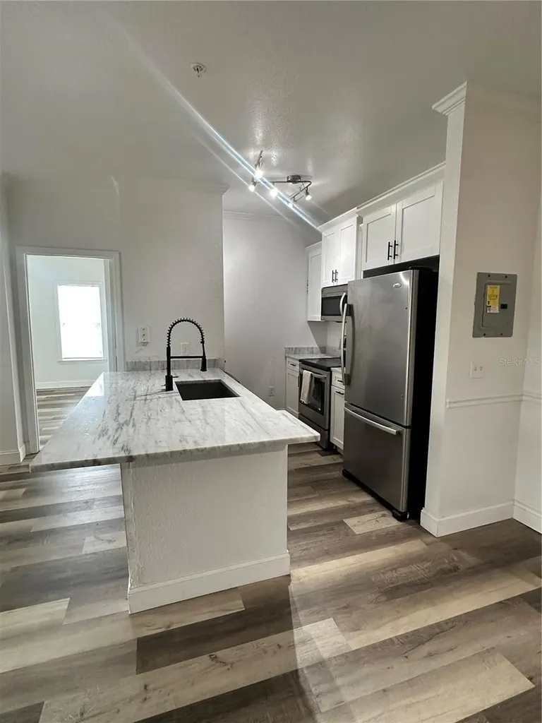 3713 Conroy Road Orlando FL 32839