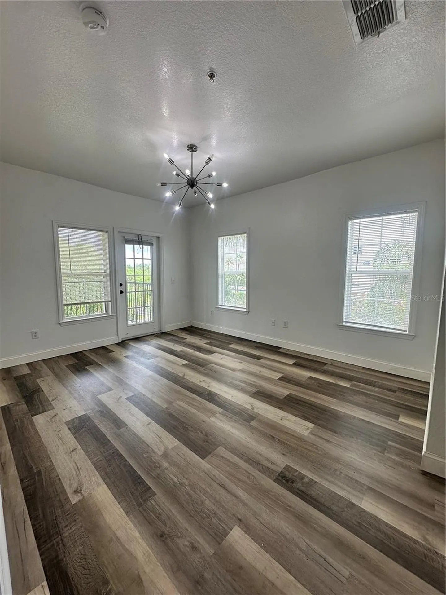 3713 Conroy Road Orlando FL 32839