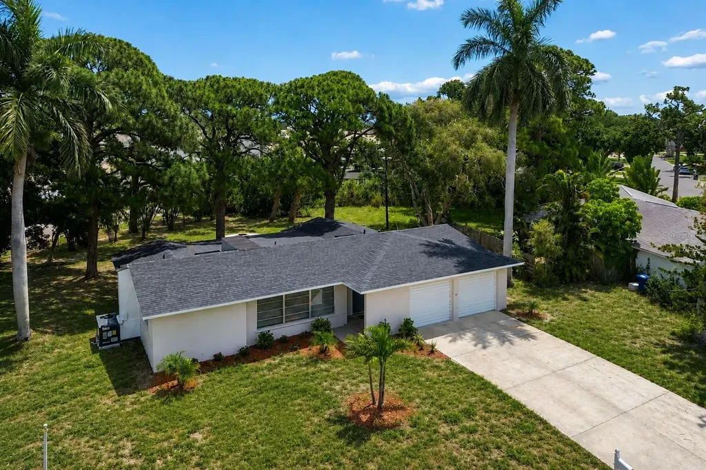 6116 7th Avenue Drive W Bradenton FL 34209