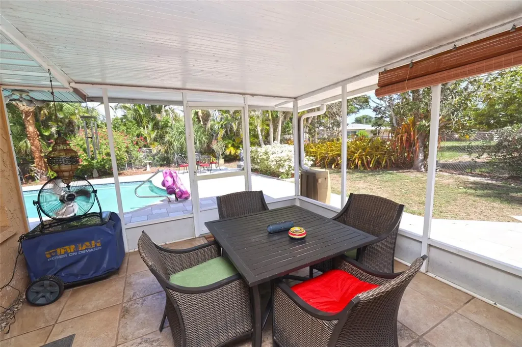 2609 Darwin Avenue Sarasota FL 34239