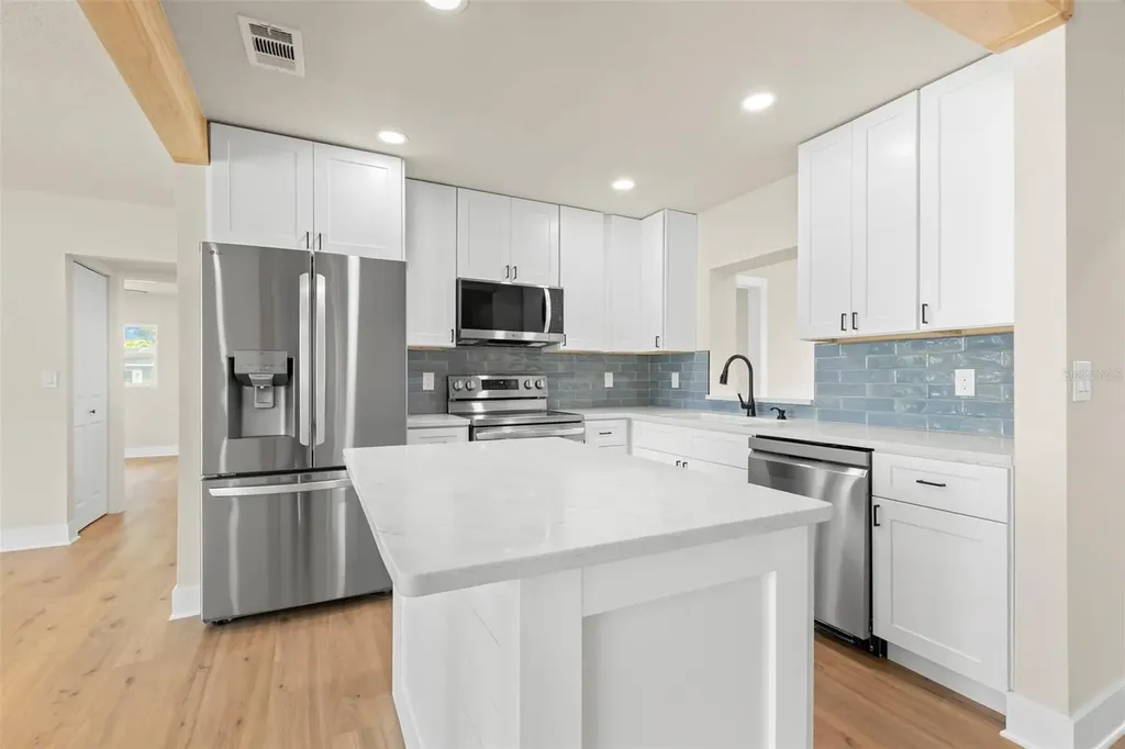 5299 35th Avenue N St Petersburg FL 33710