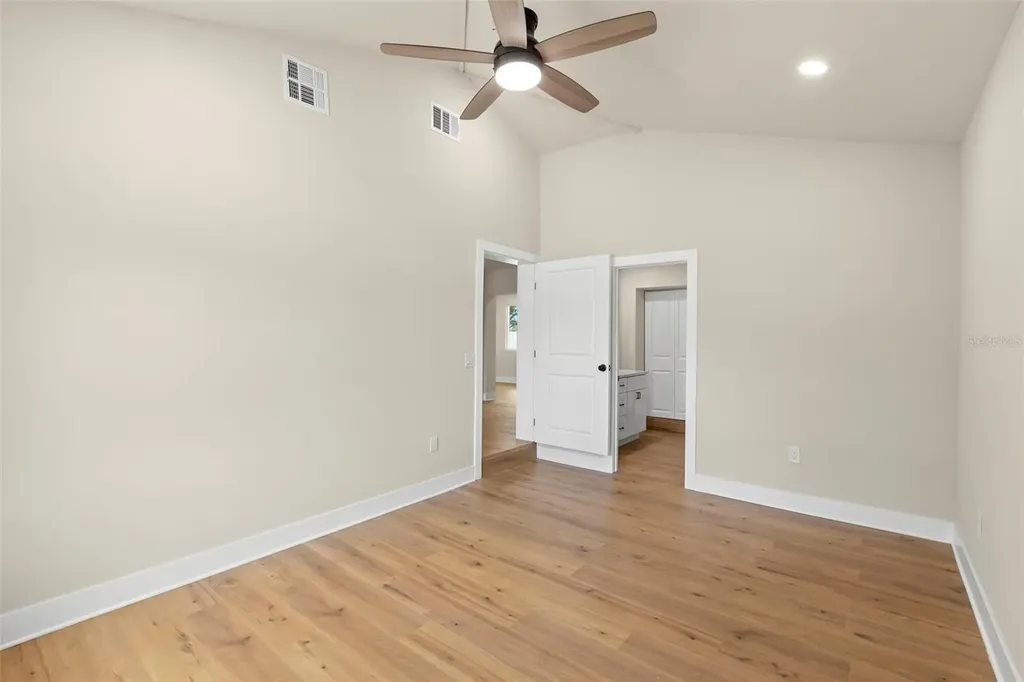 5299 35th Avenue N St Petersburg FL 33710