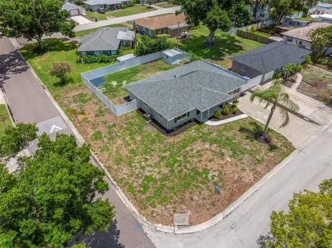 5299 35th Avenue N St Petersburg FL 33710