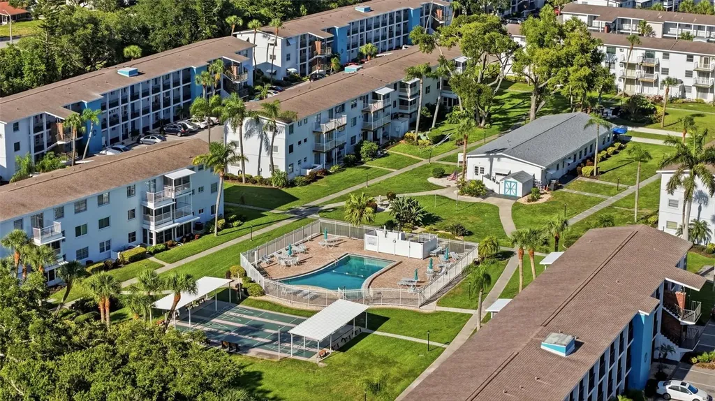 2545 Flamingo Boulevard Bradenton FL 34207