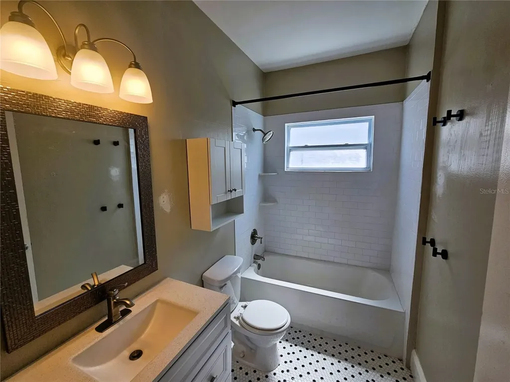 209 S Westland Avenue Tampa FL 33606