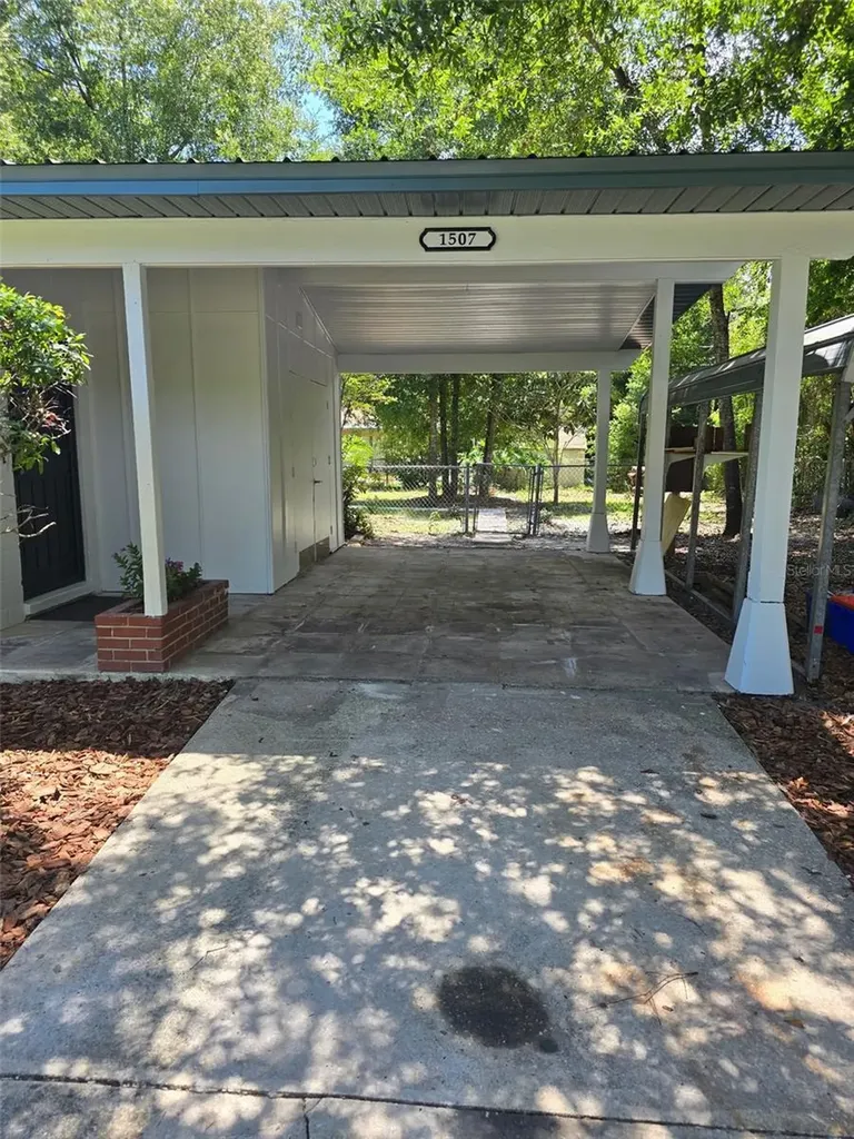1507 NE 12th Terrace Gainesville FL 32601