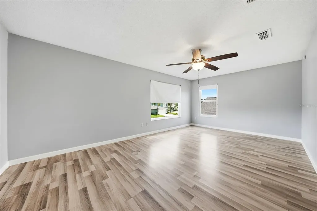 10048 Ian Street Orlando FL 32825