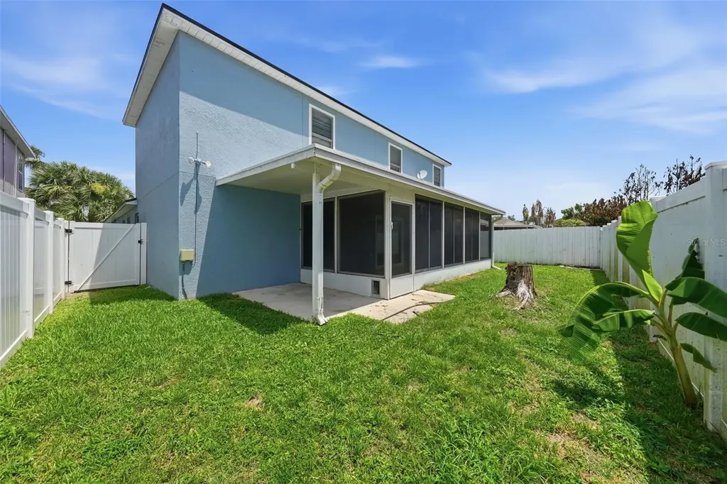 10048 Ian Street Orlando FL 32825