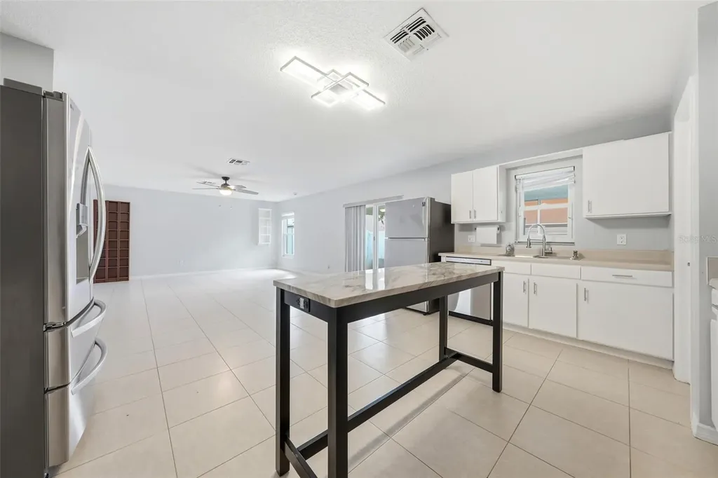 10048 Ian Street Orlando FL 32825