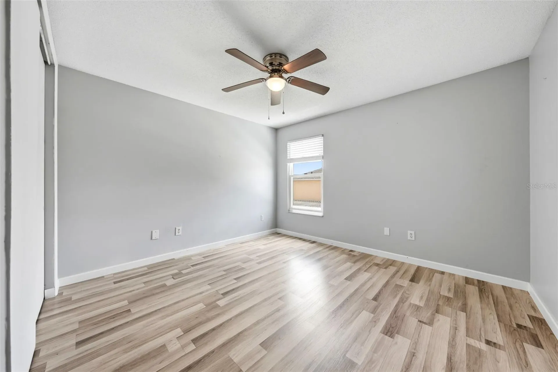 10048 Ian Street Orlando FL 32825