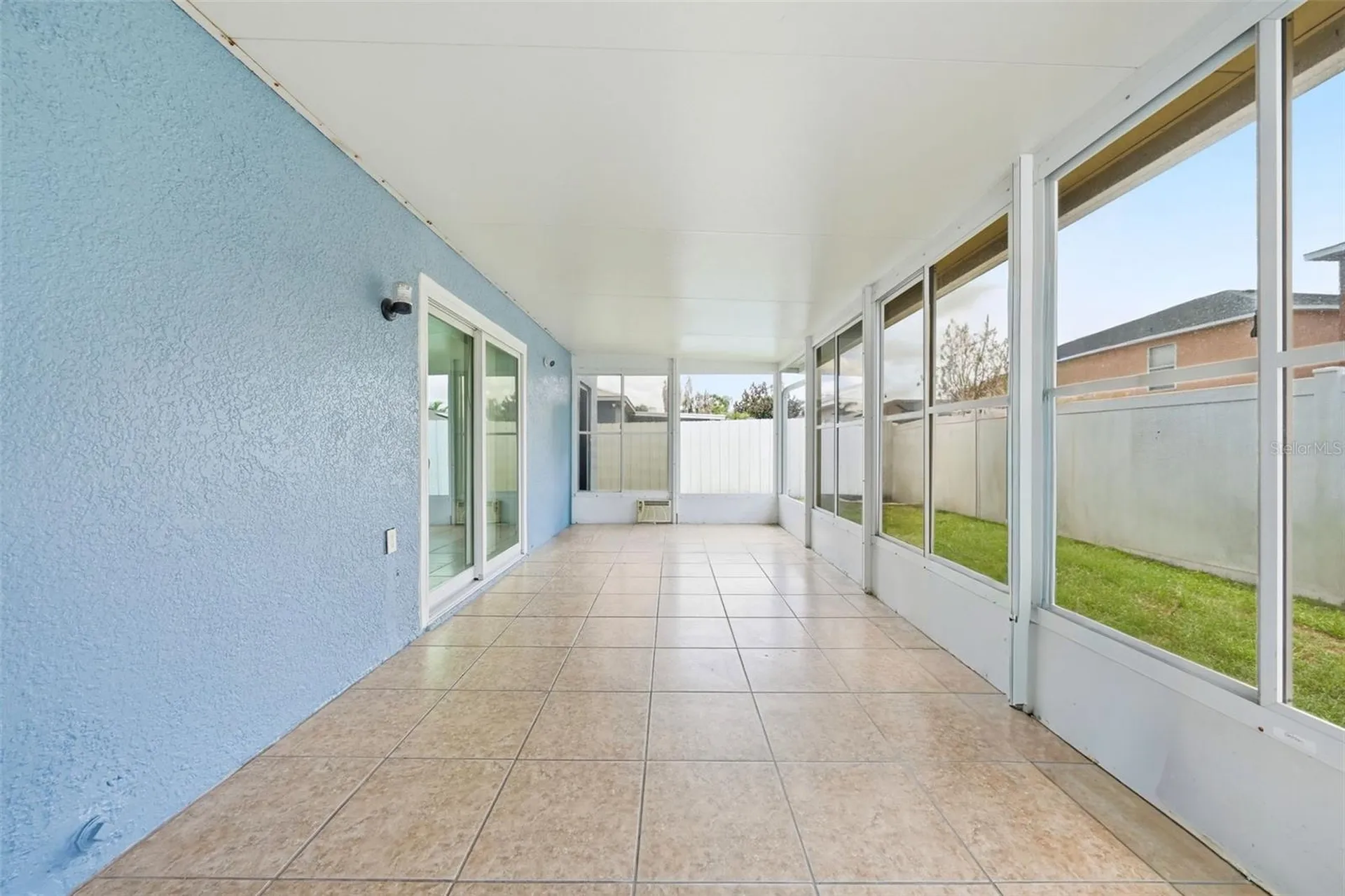 10048 Ian Street Orlando FL 32825