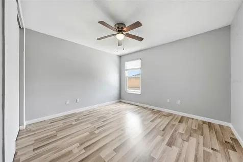 10048 Ian Street Orlando FL 32825