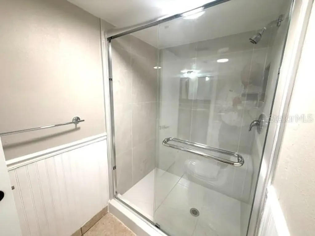 700 Mirror Terrace NW Winter Haven FL 33880