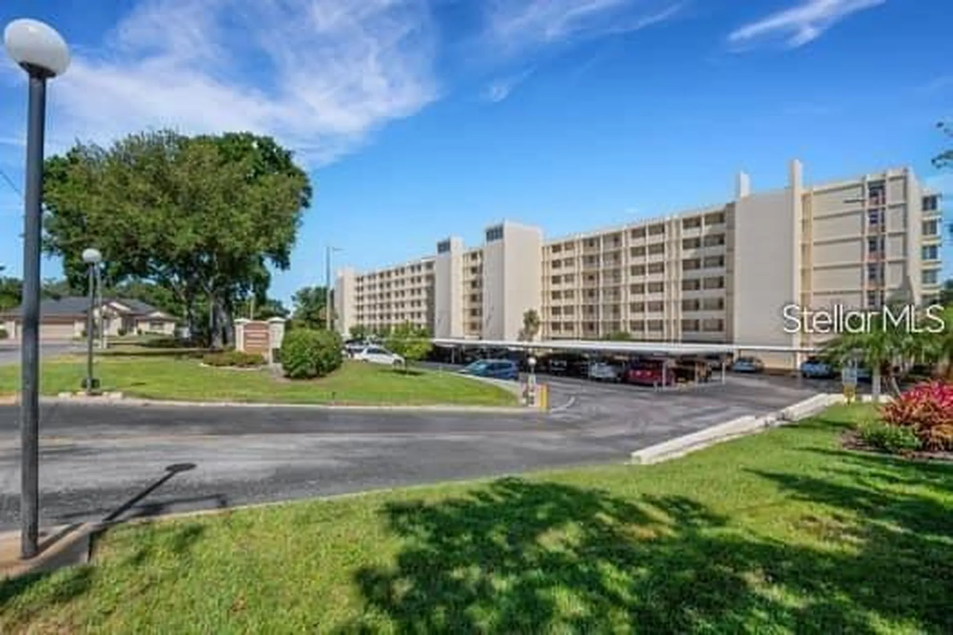 700 Mirror Terrace NW Winter Haven FL 33880