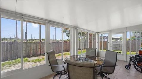 291 Pine Arbor Drive Orlando FL 32825