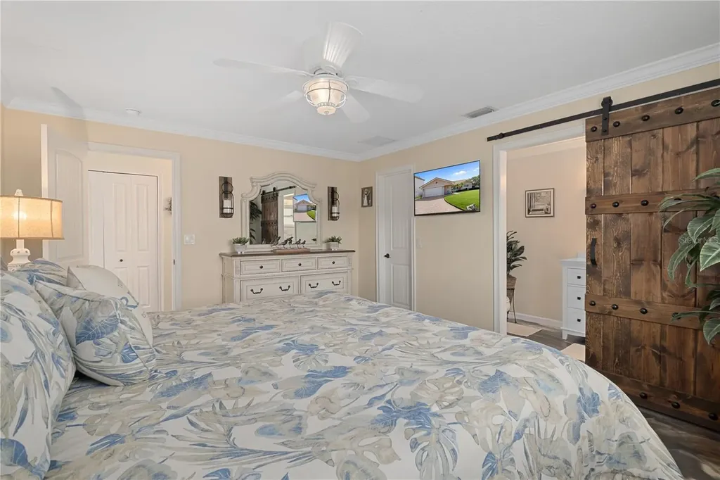 2221 N Kings Cove Point Crystal River FL 34429