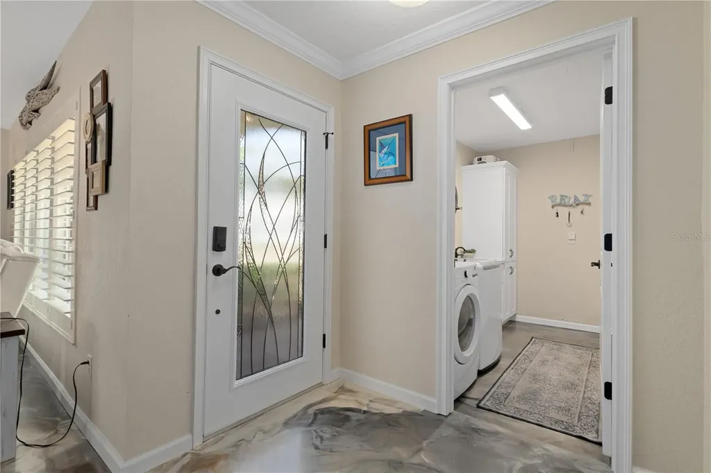 2221 N Kings Cove Point Crystal River FL 34429