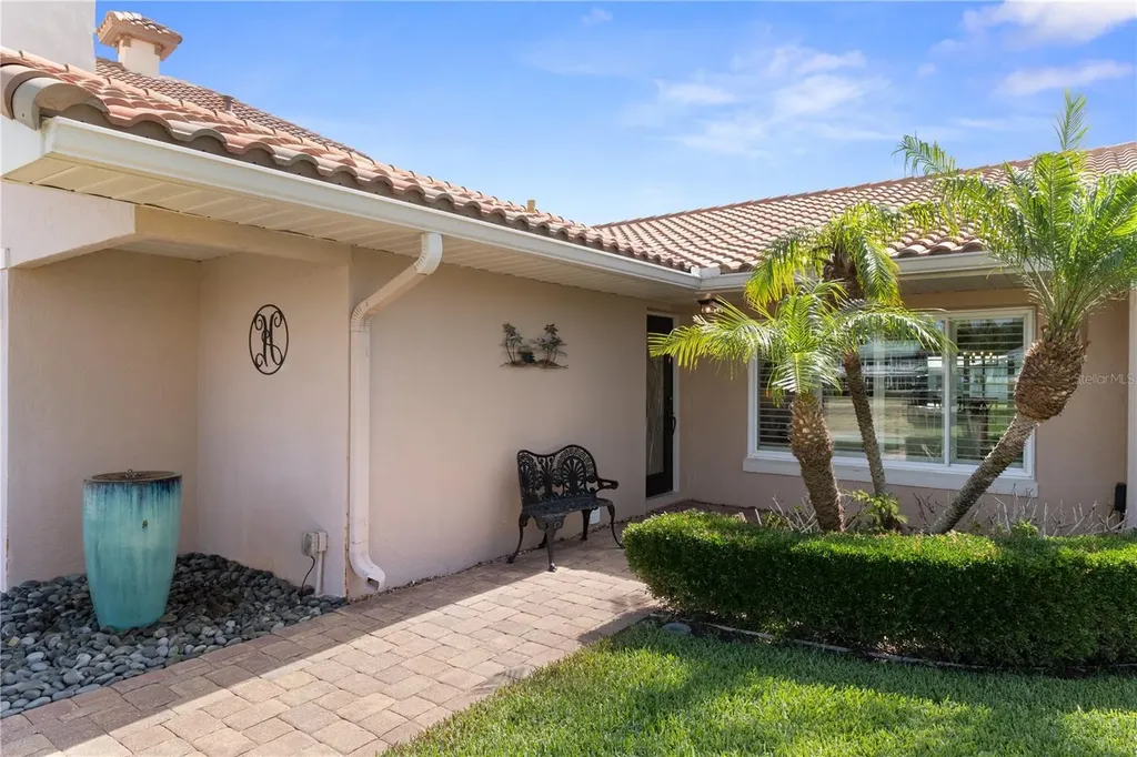 2221 N Kings Cove Point Crystal River FL 34429