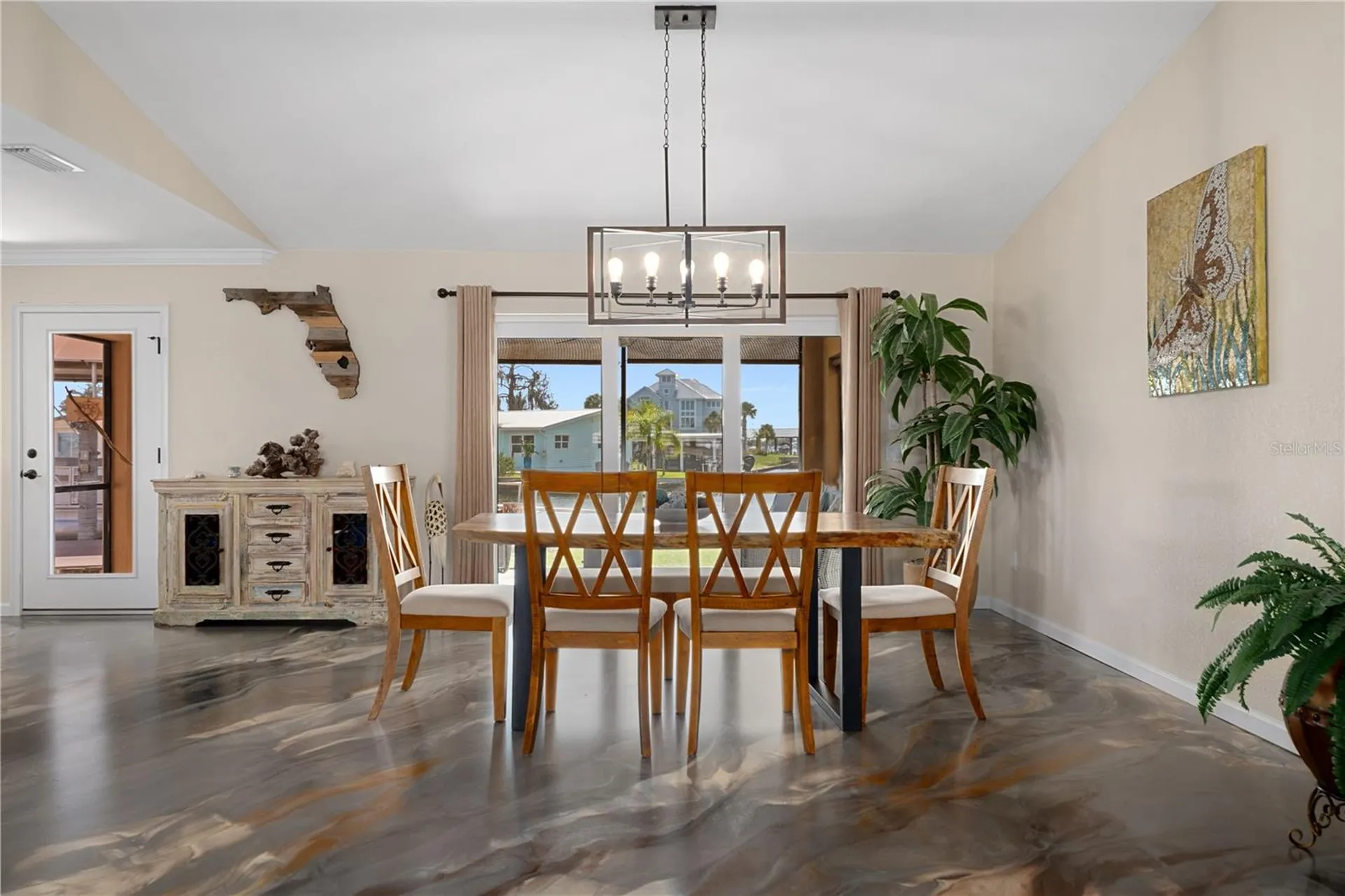 2221 N Kings Cove Point Crystal River FL 34429