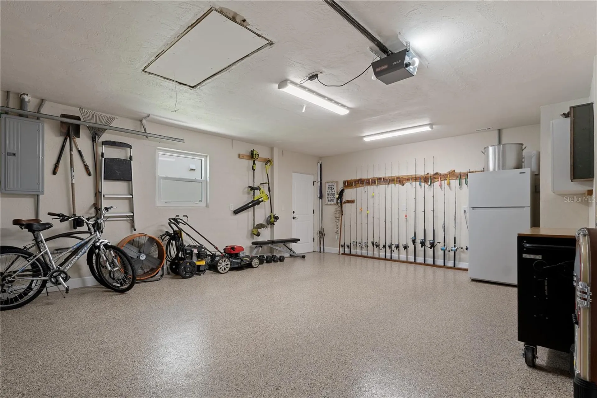 2221 N Kings Cove Point Crystal River FL 34429