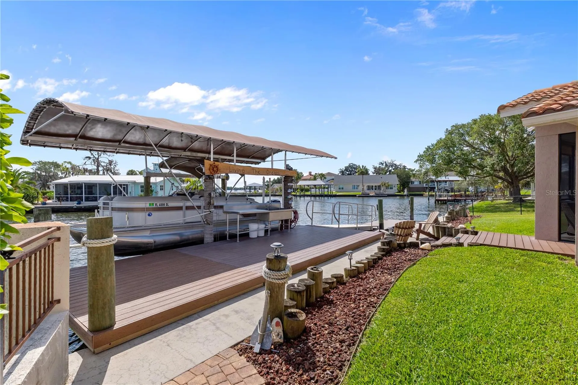 2221 N Kings Cove Point Crystal River FL 34429