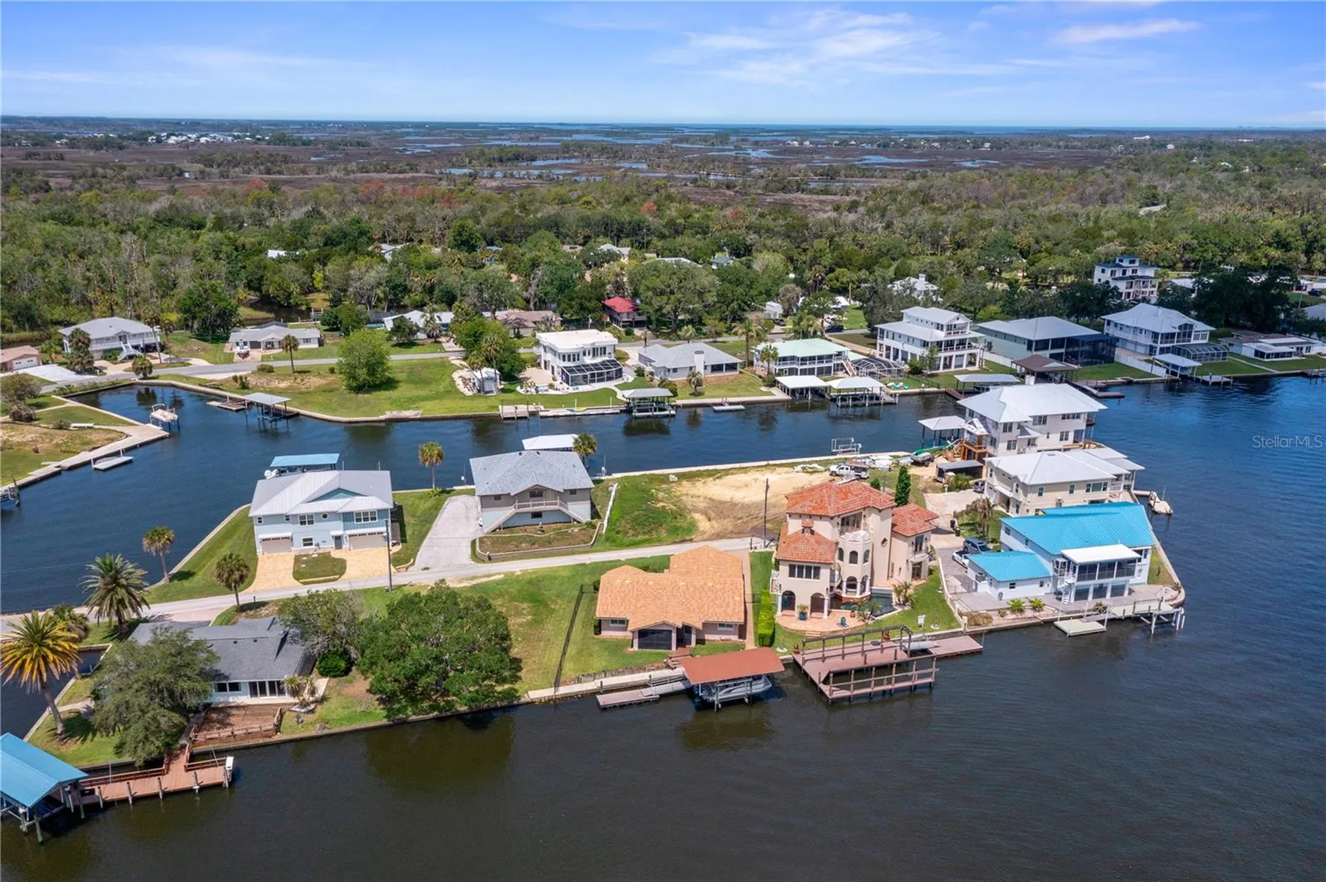 2221 N Kings Cove Point Crystal River FL 34429