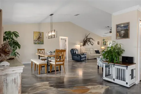2221 N Kings Cove Point Crystal River FL 34429