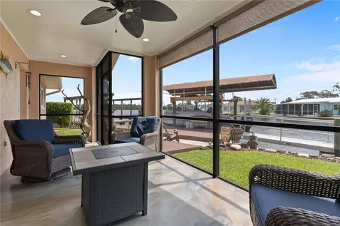 2221 N Kings Cove Point Crystal River FL 34429