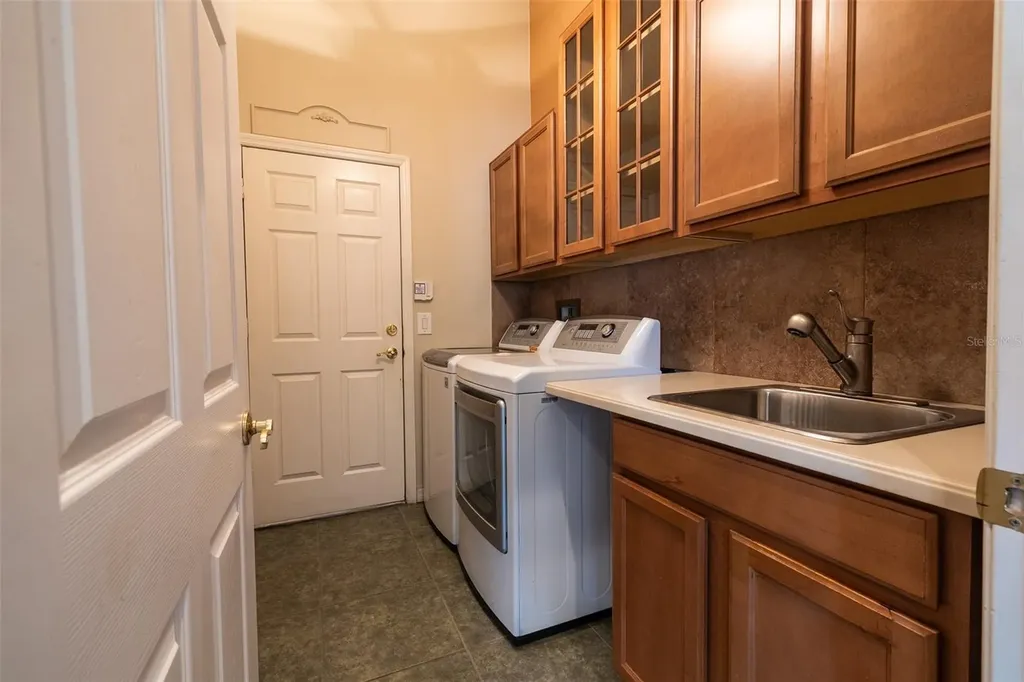6171 Palomino Circle Bradenton FL 34201