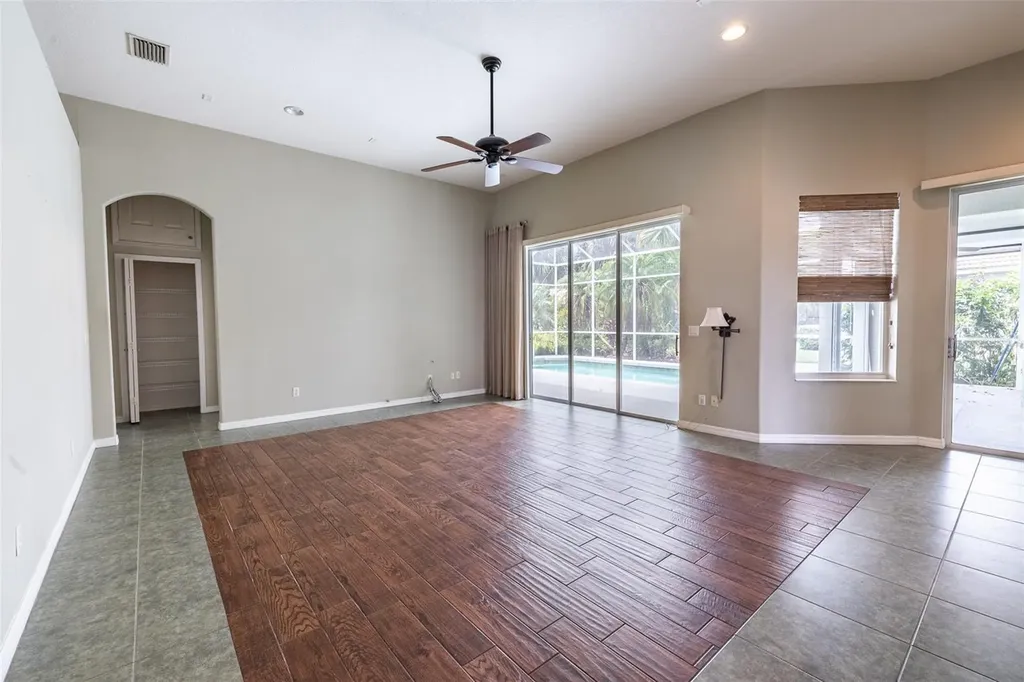 6171 Palomino Circle Bradenton FL 34201
