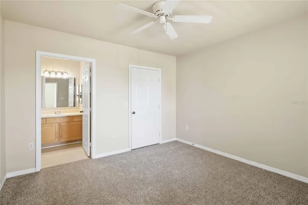1015 Villagio Circle Sarasota FL 34237