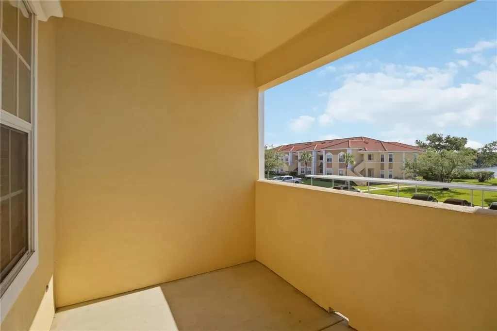 1015 Villagio Circle Sarasota FL 34237