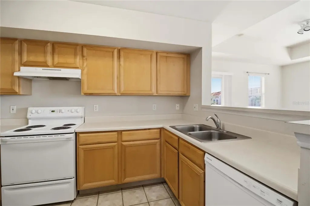 1015 Villagio Circle Sarasota FL 34237