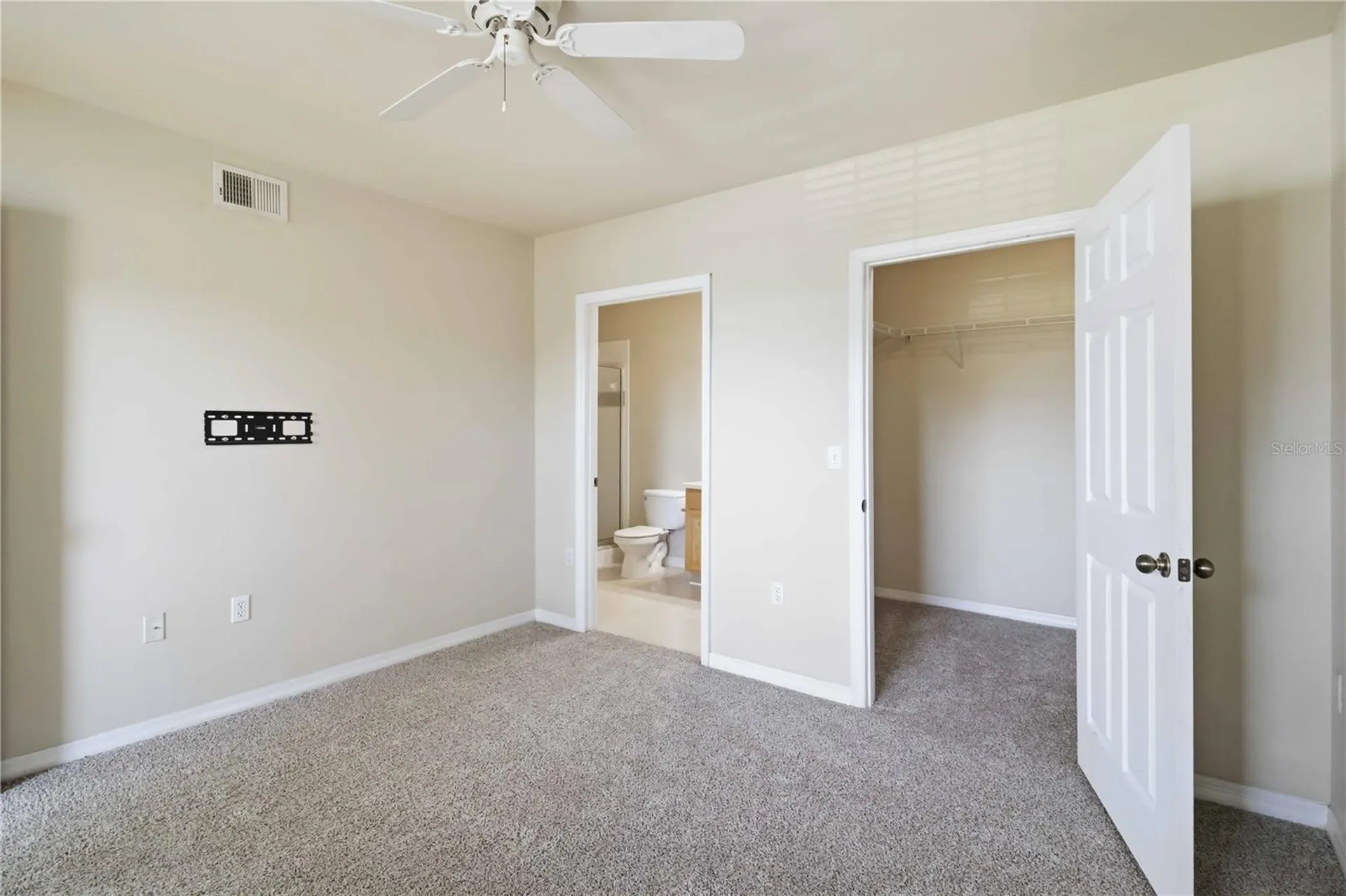 1015 Villagio Circle Sarasota FL 34237