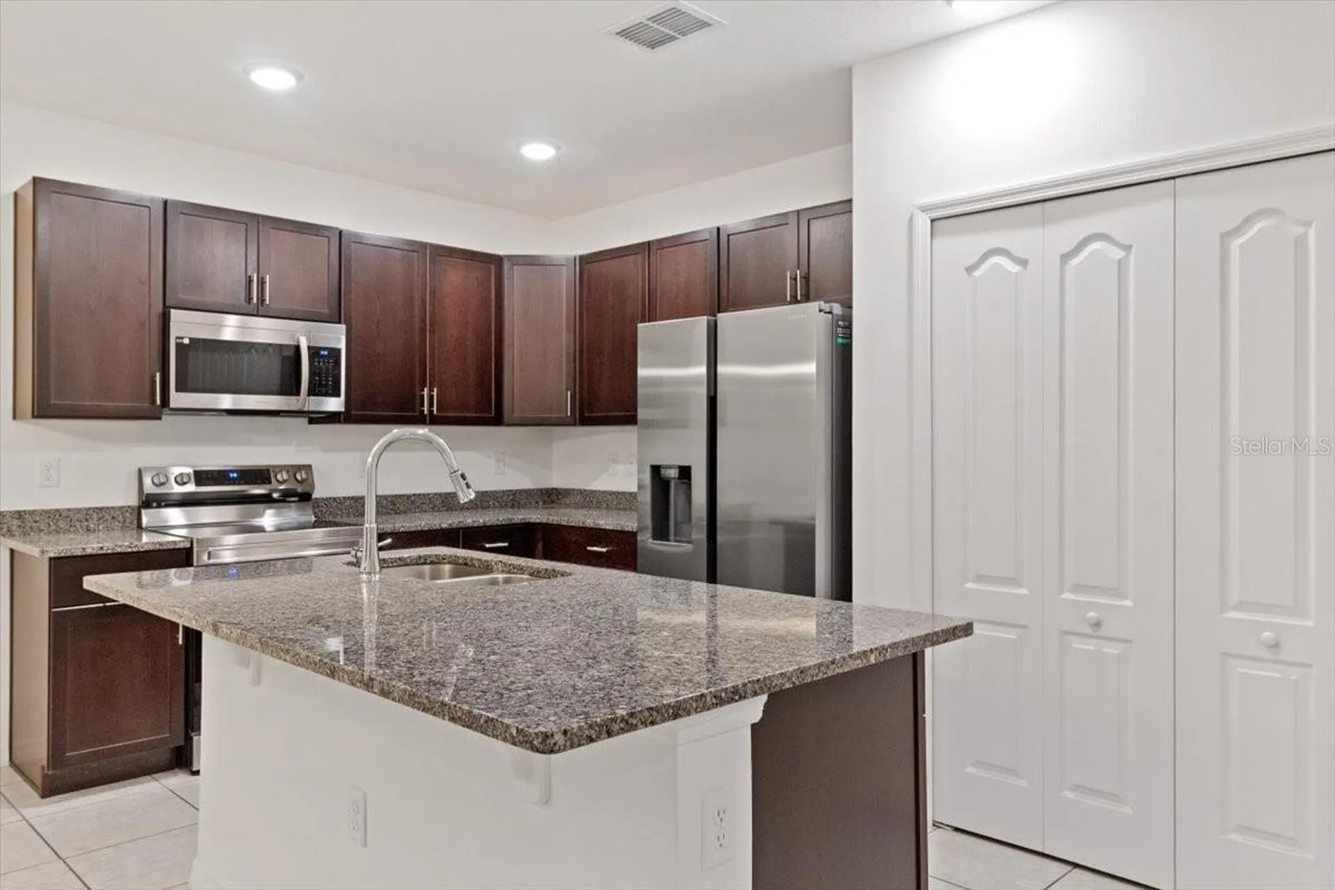 1200 Wahneta Drive Kissimmee FL 34759