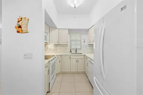 4244 Central Sarasota Parkway Sarasota FL 34238