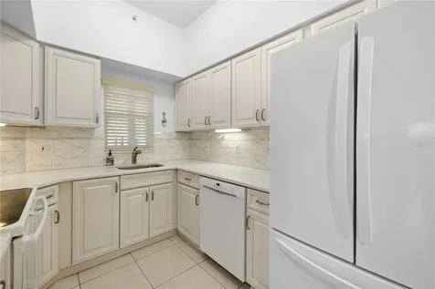 4244 Central Sarasota Parkway Sarasota FL 34238
