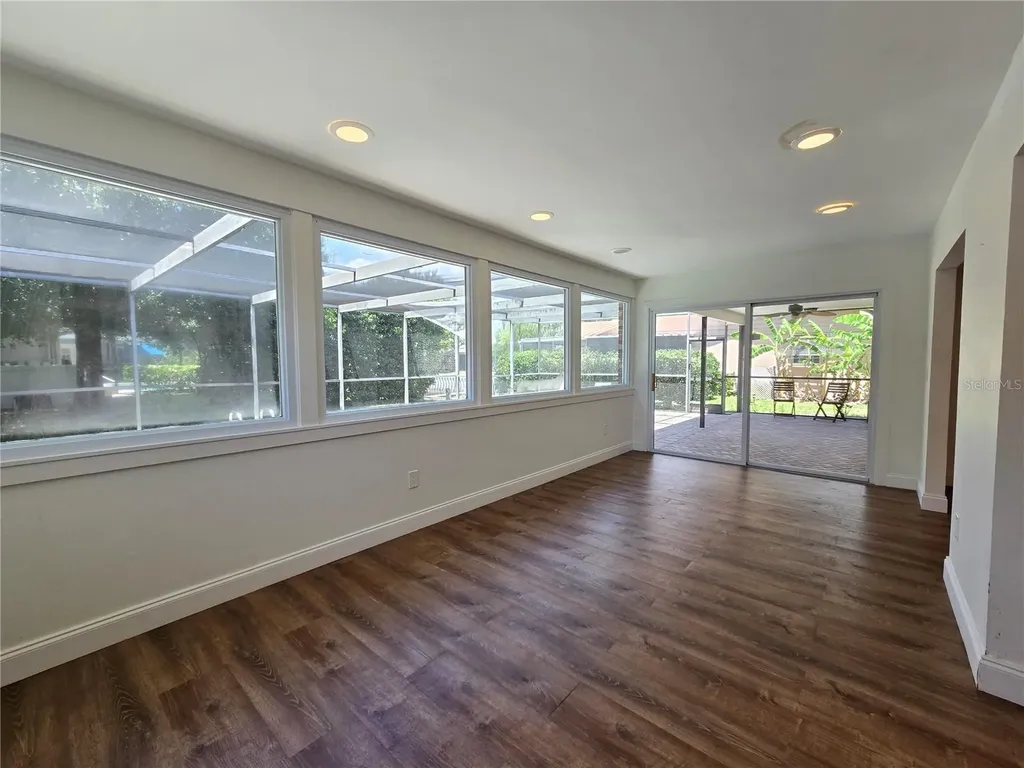 300 Cypress Creek Circle Oldsmar FL 34677